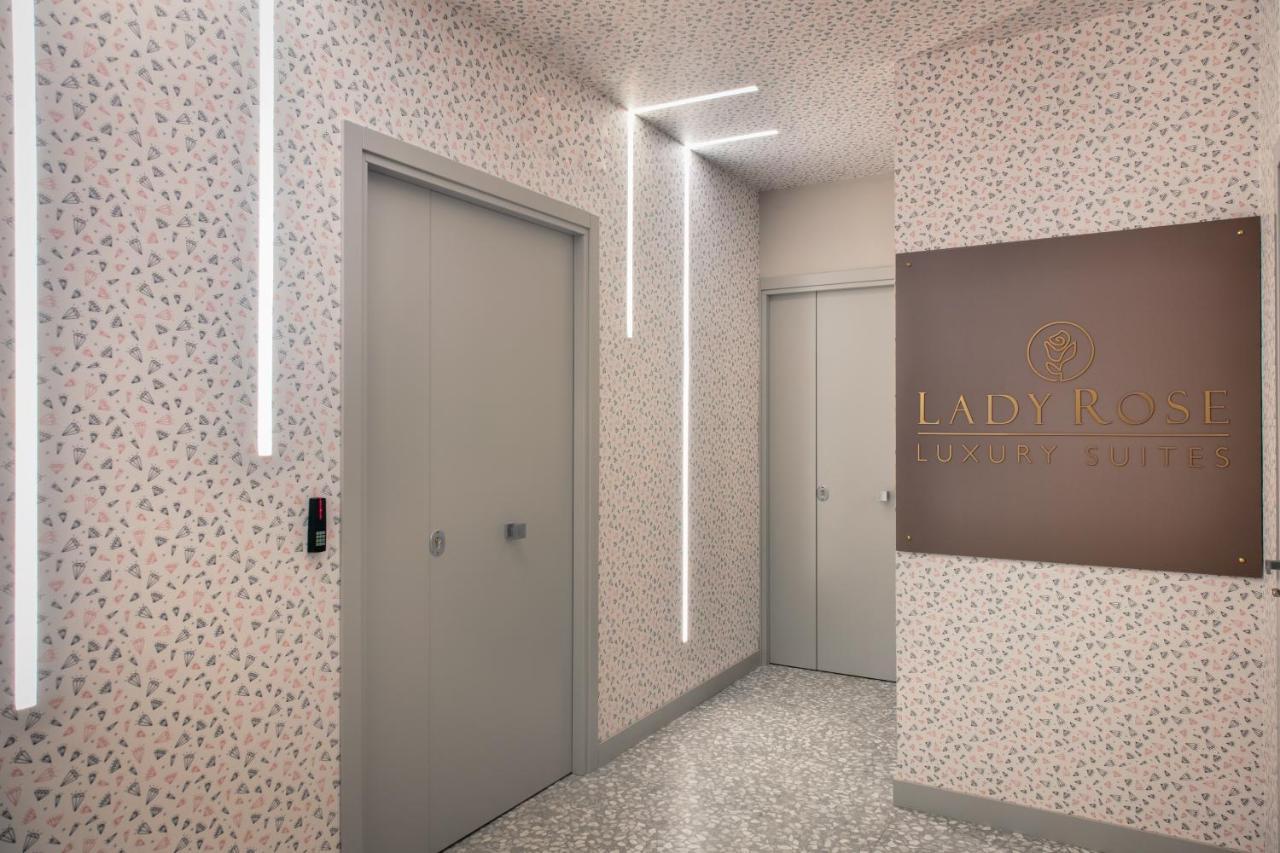 Lady Rose Hotel Naples Exterior photo